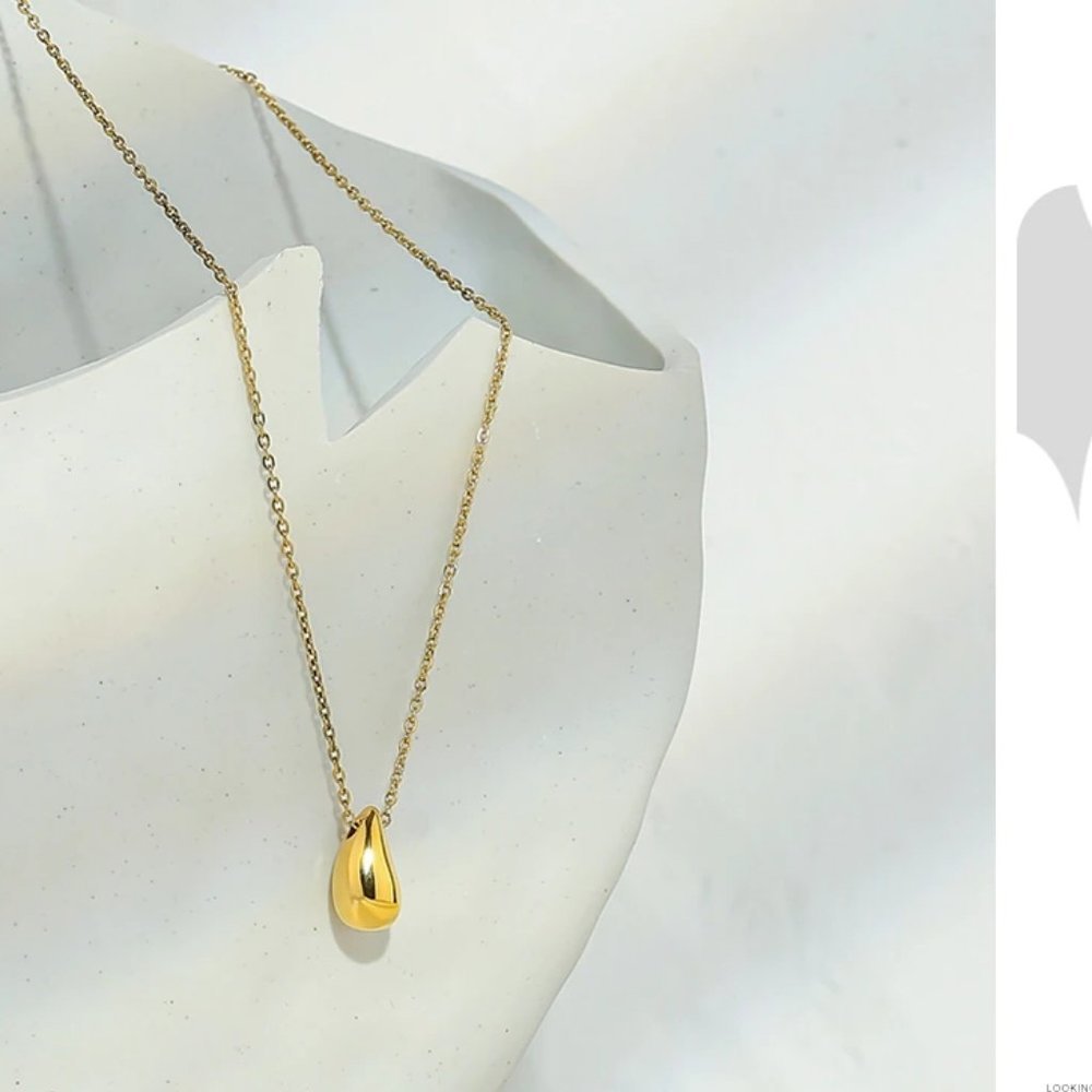 New 18K Gold Plated Waterdrop Necklace - Picture 3 of 6